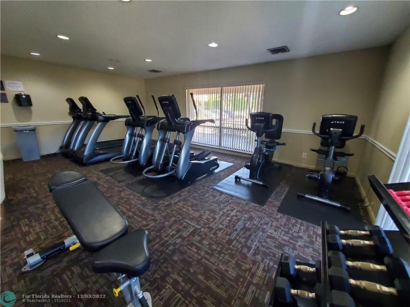  Condo & Townhome Photos