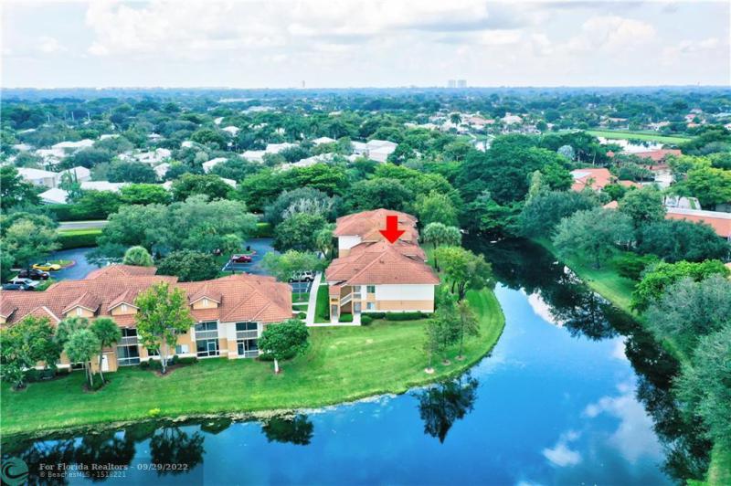  Condo & Townhome Photos