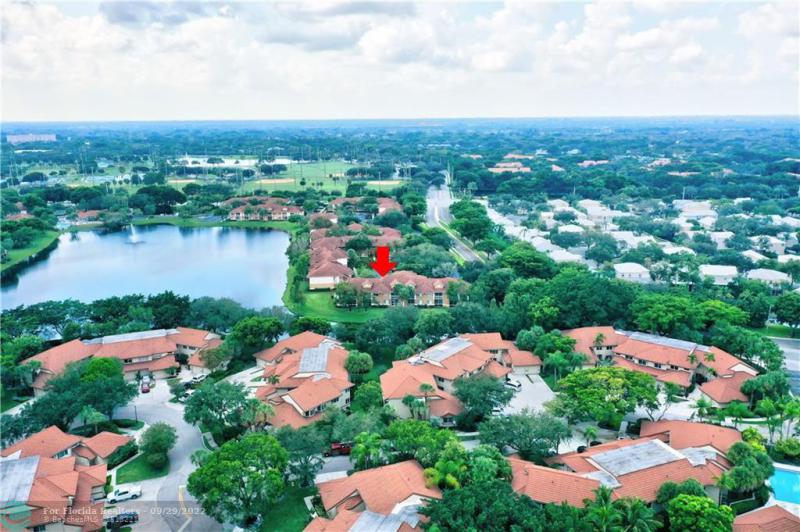 Condo & Townhome Photos