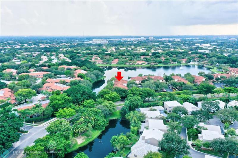  Condo & Townhome Photos