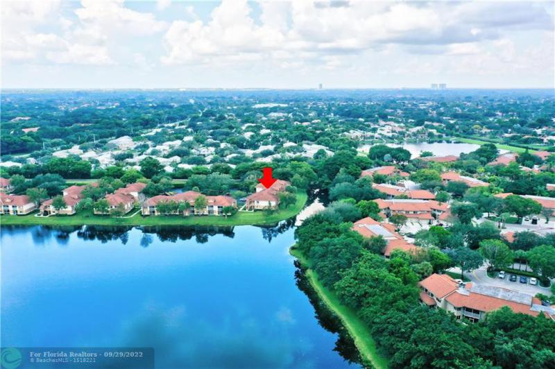  Condo & Townhome Photos