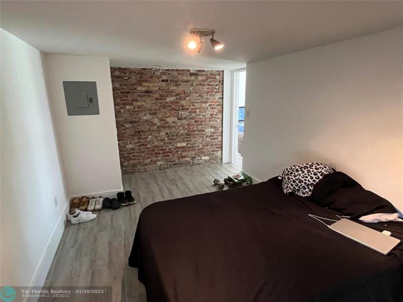 Duplex, Triplex and Fourplex Images