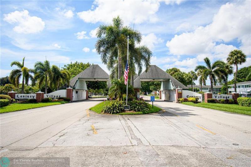  Condo & Townhome Photos