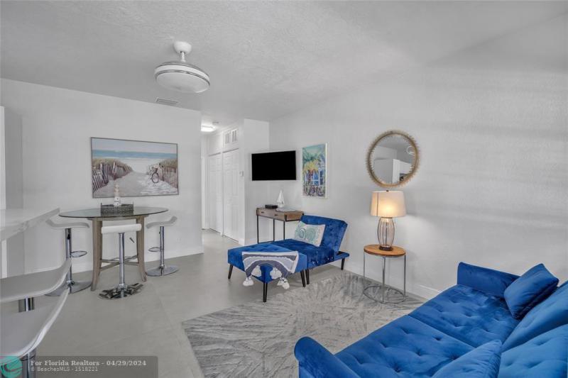 Duplex, Triplex and Fourplex Images