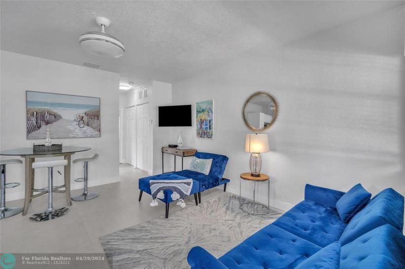 Duplex, Triplex and Fourplex Images