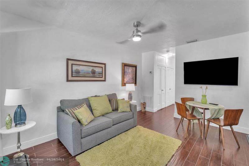 Duplex, Triplex and Fourplex Images