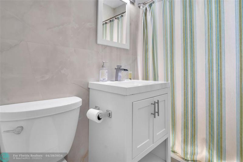 Duplex, Triplex and Fourplex Images