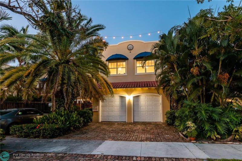  Condo & Townhome Photos