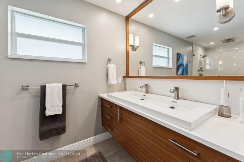  Single Family Homes Photo 17: 13 Little Harbor Way  Deerfield Beach,  FL 33441