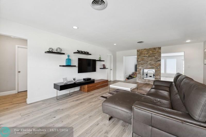  Single Family Homes Photo 4: 13 Little Harbor Way  Deerfield Beach,  FL 33441