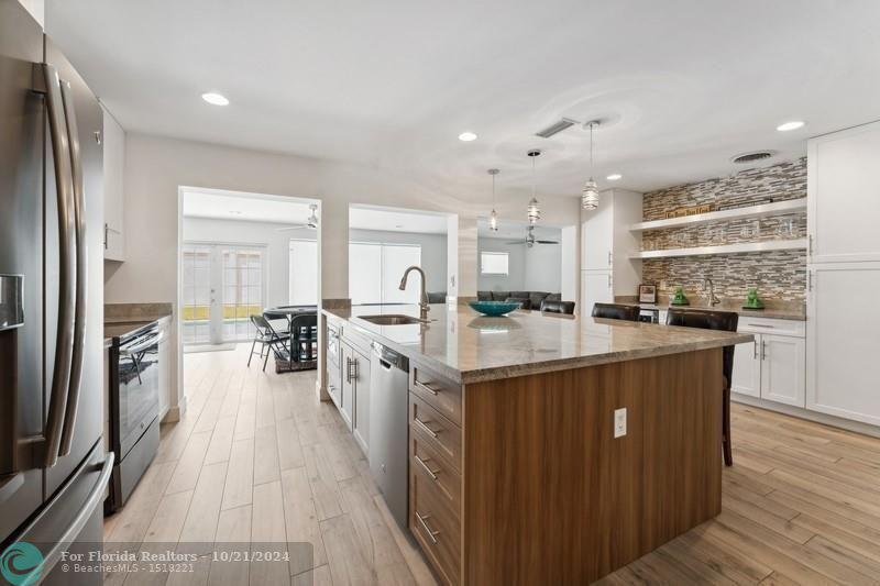  Single Family Homes Photo 8: 13 Little Harbor Way  Deerfield Beach,  FL 33441