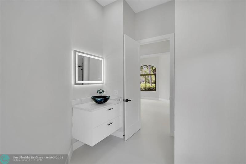  Single Family Homes Photo 11: 7685 NW 47th Dr  Coral Springs,  FL 33067