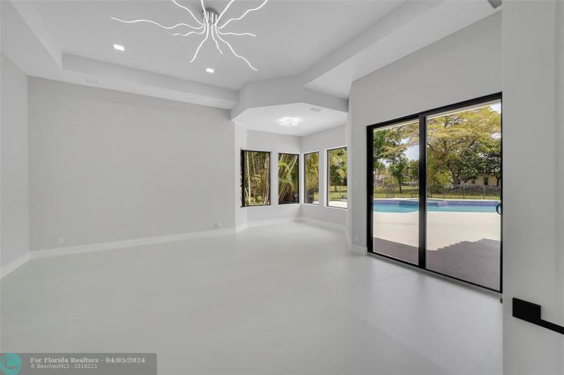  Single Family Homes Photo 12: 7685 NW 47th Dr  Coral Springs,  FL 33067