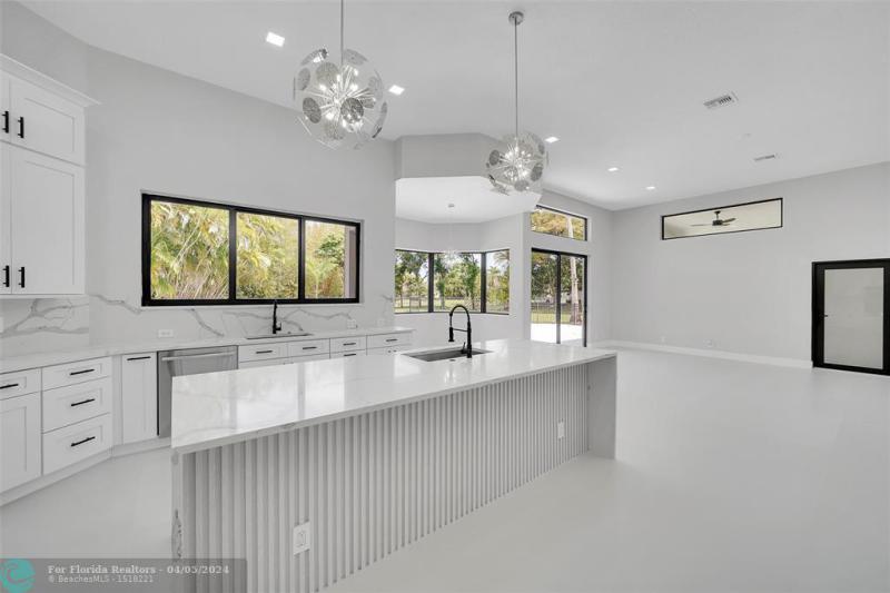  Single Family Homes Photo 24: 7685 NW 47th Dr  Coral Springs,  FL 33067