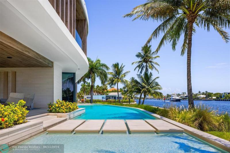  Single Family Homes Photo 49: 516 Mola Ave  Fort Lauderdale,  FL 33301