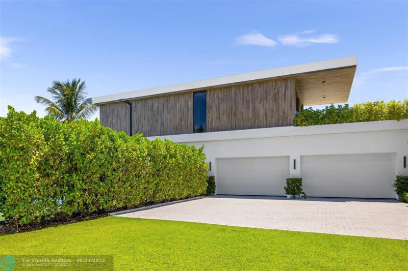  Single Family Homes Photo 55: 516 Mola Ave  Fort Lauderdale,  FL 33301