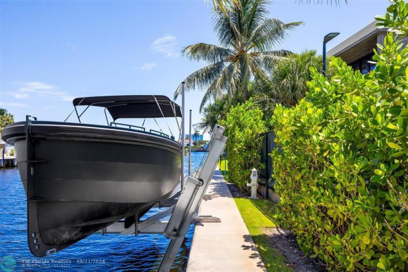  Single Family Homes Photo 56: 516 Mola Ave  Fort Lauderdale,  FL 33301