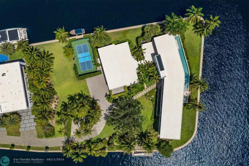  Single Family Homes Photo 57: 516 Mola Ave  Fort Lauderdale,  FL 33301