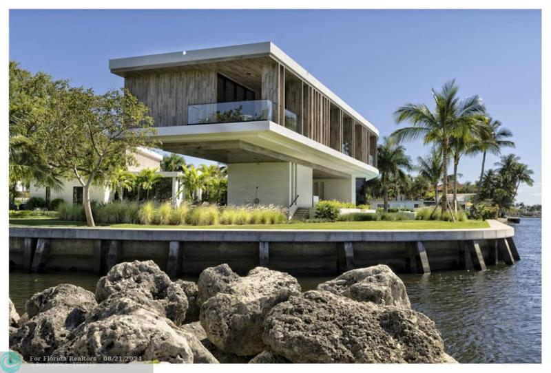  Single Family Homes Photo 7: 516 Mola Ave  Fort Lauderdale,  FL 33301