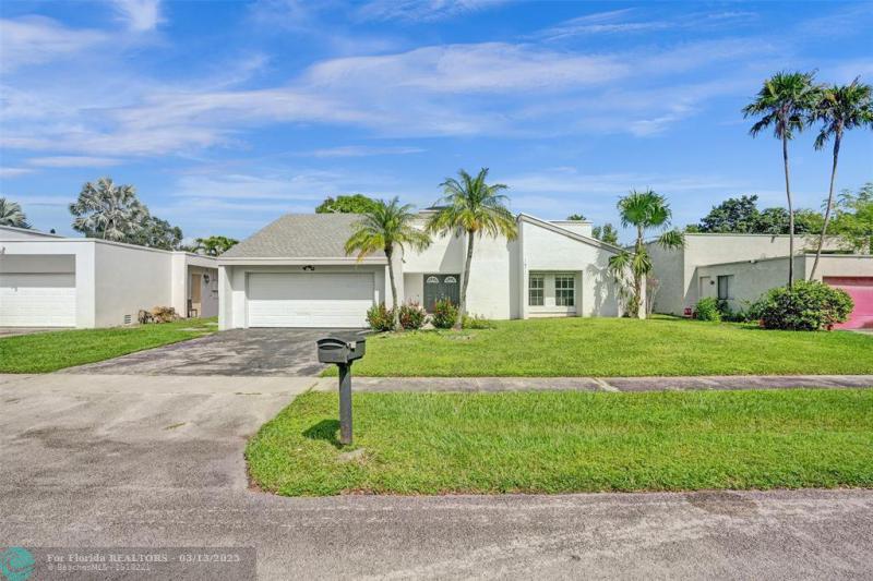  Single Family Homes Photo 26: 7471 NW 35th Ct  Lauderhill,  FL 33319