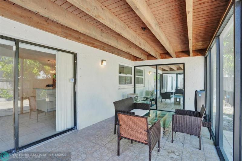  Single Family Homes Photo 35: 7471 NW 35th Ct  Lauderhill,  FL 33319