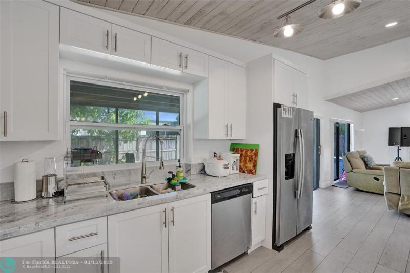  Single Family Homes Photo 41: 7471 NW 35th Ct  Lauderhill,  FL 33319