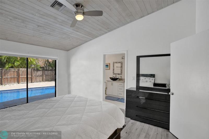  Single Family Homes Photo 65: 7471 NW 35th Ct  Lauderhill,  FL 33319