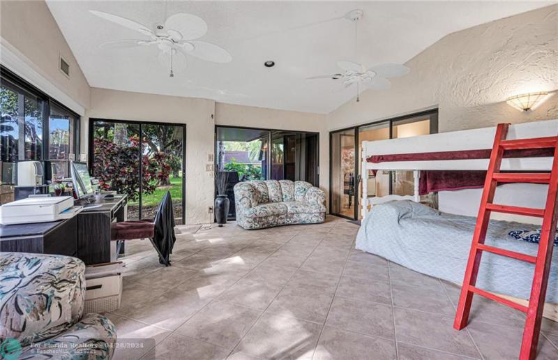  Single Family Homes Photo 21: 2441 Ginger Ave  Coconut Creek,  FL 33063