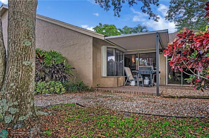  Single Family Homes Photo 26: 2441 Ginger Ave  Coconut Creek,  FL 33063