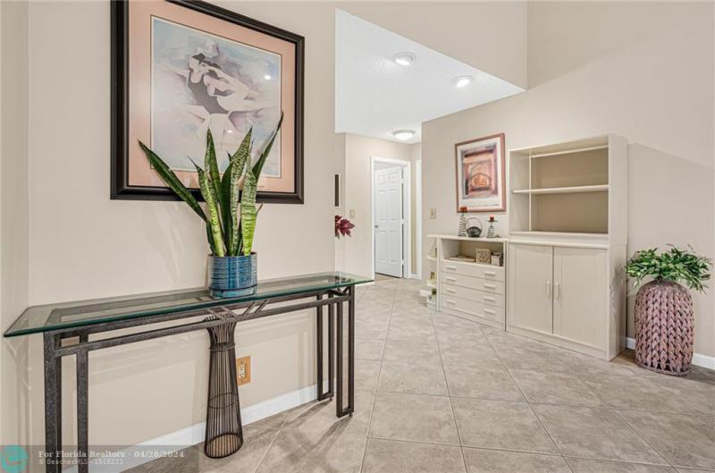  Single Family Homes Photo 5: 2441 Ginger Ave  Coconut Creek,  FL 33063