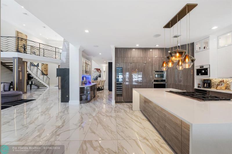  Single Family Homes Photo 21: 2307 N RIVERSIDE DR  Pompano Beach,  FL 33062