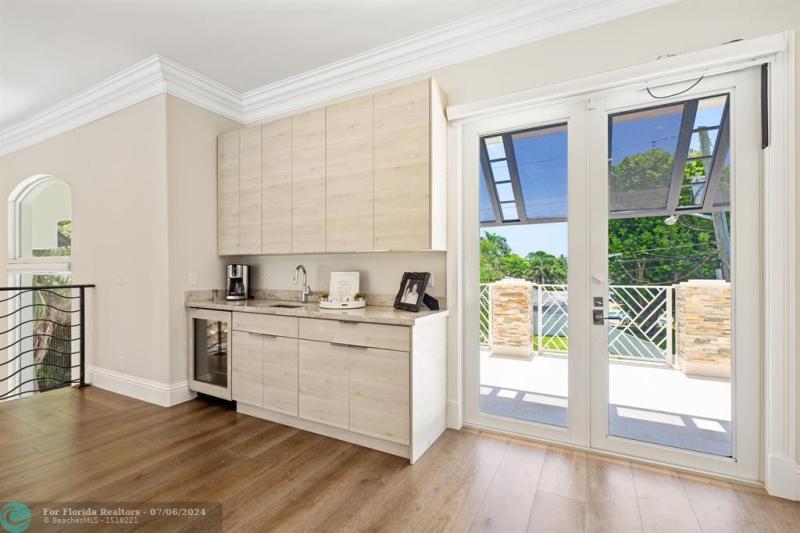  Single Family Homes Photo 27: 2307 N RIVERSIDE DR  Pompano Beach,  FL 33062