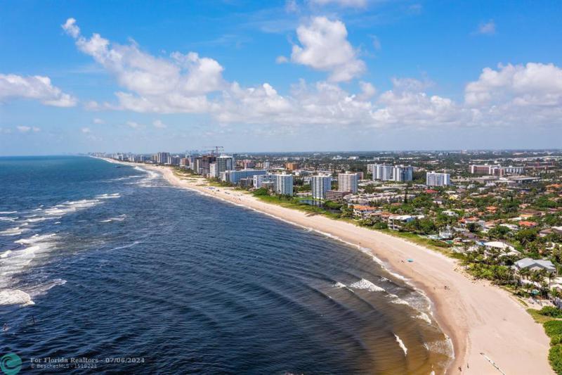  Single Family Homes Photo 44: 2307 N RIVERSIDE DR  Pompano Beach,  FL 33062
