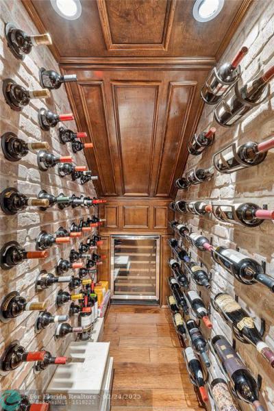  Single Family Homes Photo 19: 133 SW 121st Way  Coral Springs,  FL 33071