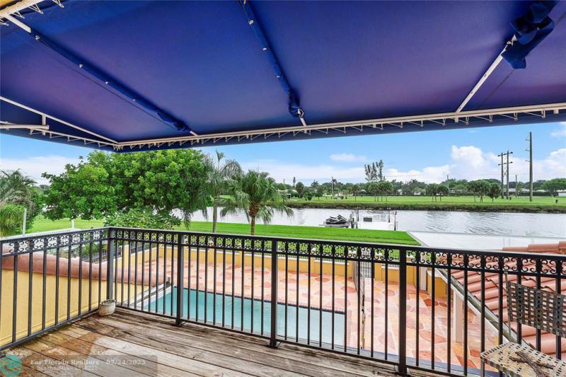  Single Family Homes Photo 24: 133 SW 121st Way  Coral Springs,  FL 33071