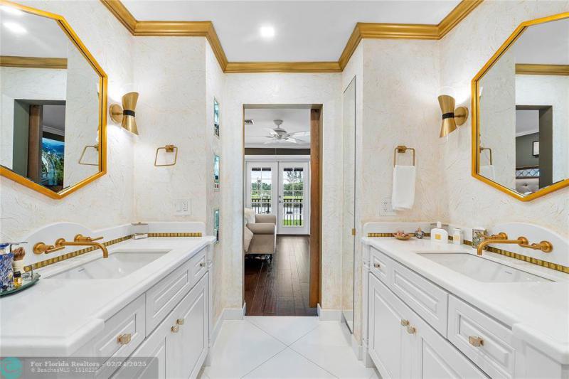  Single Family Homes Photo 25: 133 SW 121st Way  Coral Springs,  FL 33071