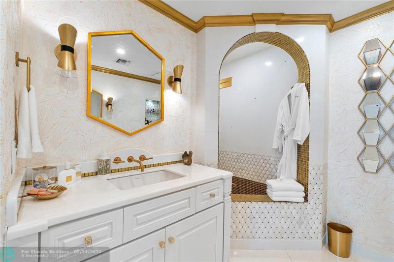  Single Family Homes Photo 26: 133 SW 121st Way  Coral Springs,  FL 33071