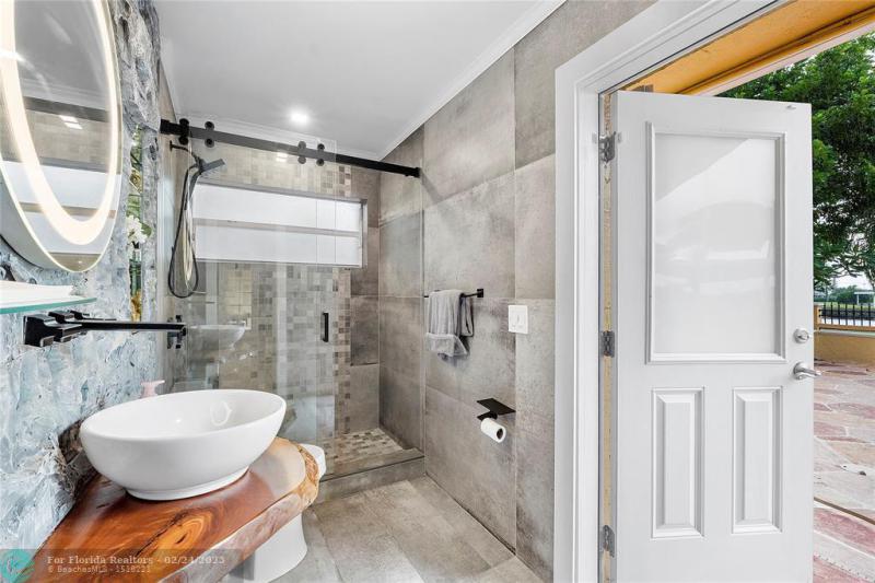  Single Family Homes Photo 32: 133 SW 121st Way  Coral Springs,  FL 33071