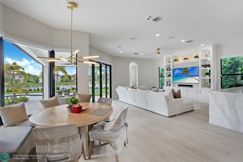  Single Family Homes Photo 23: 10035 Bay Leaf Ct  Parkland,  FL 33076