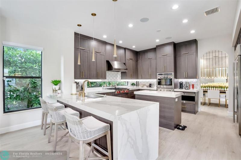  Single Family Homes Photo 6: 10035 Bay Leaf Ct  Parkland,  FL 33076