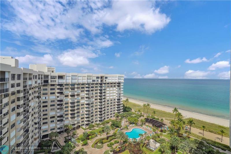  Condo & Townhome Photos