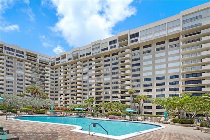  Condo & Townhome Photos
