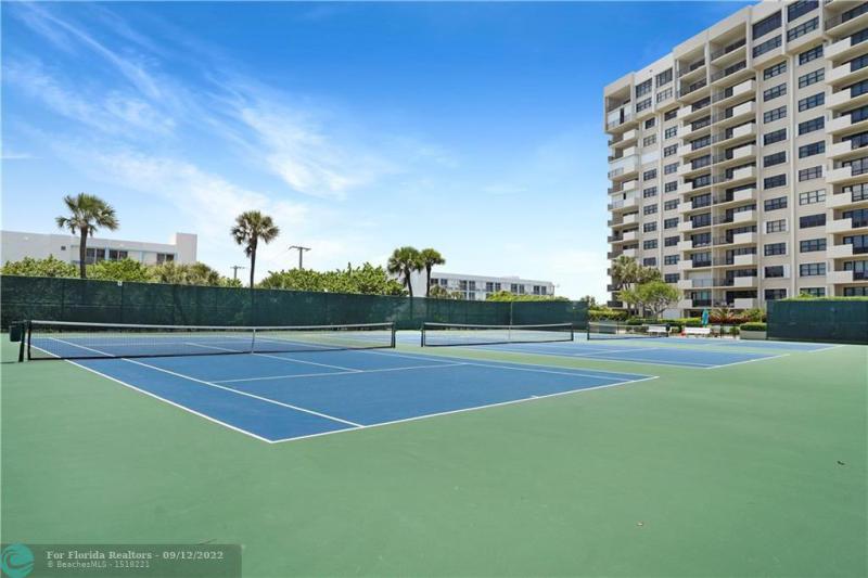  Condo & Townhome Photos
