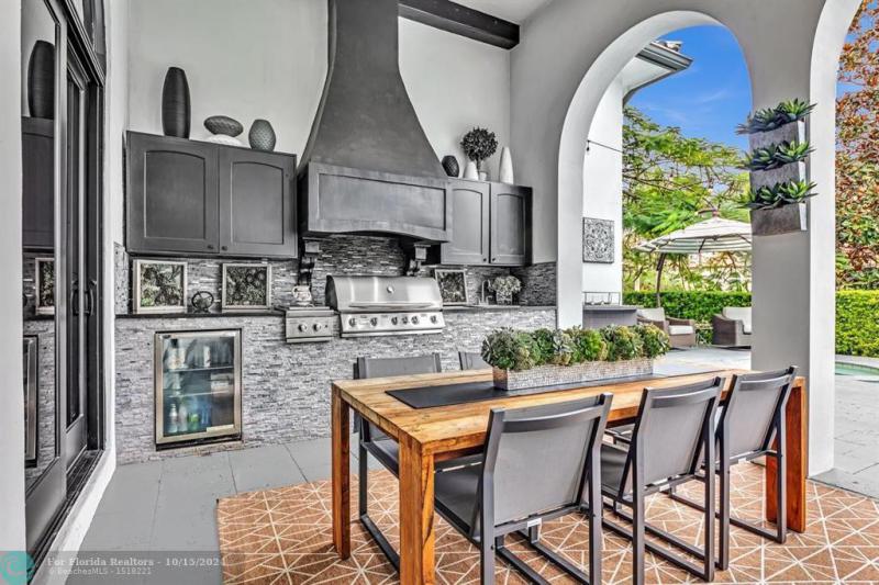  Single Family Homes Photo 10: 550 Carrotwood Ter  Plantation,  FL 33324