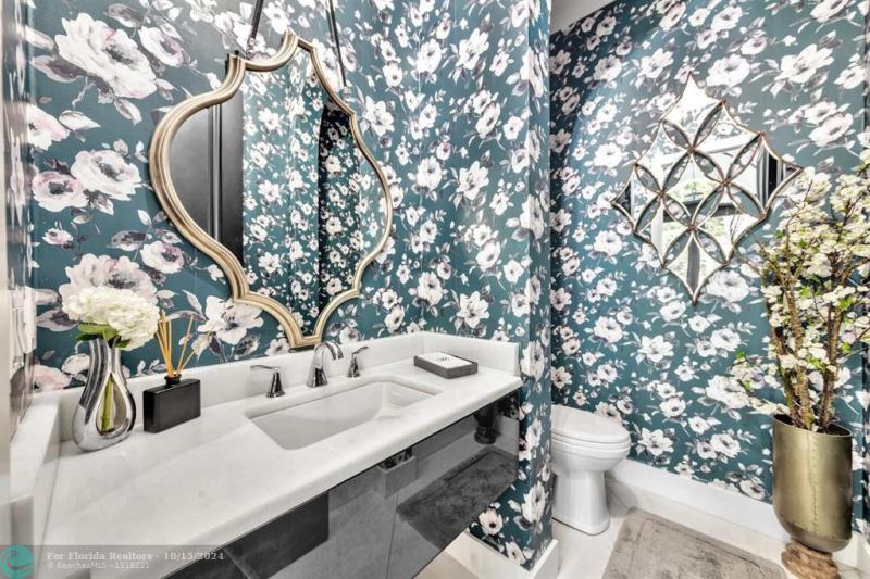  Single Family Homes Photo 15: 550 Carrotwood Ter  Plantation,  FL 33324