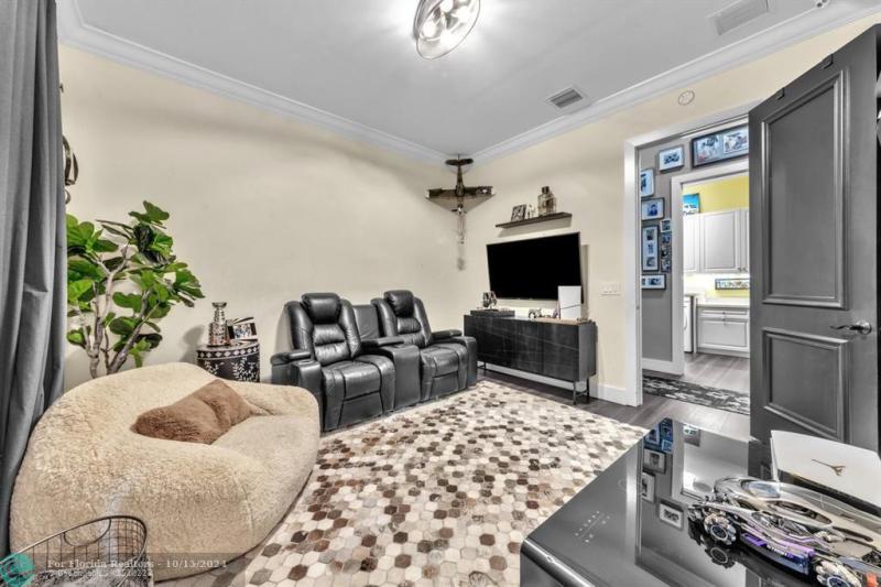  Single Family Homes Photo 24: 550 Carrotwood Ter  Plantation,  FL 33324