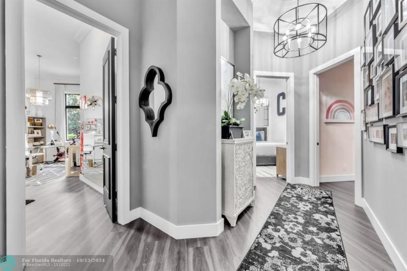  Single Family Homes Photo 27: 550 Carrotwood Ter  Plantation,  FL 33324