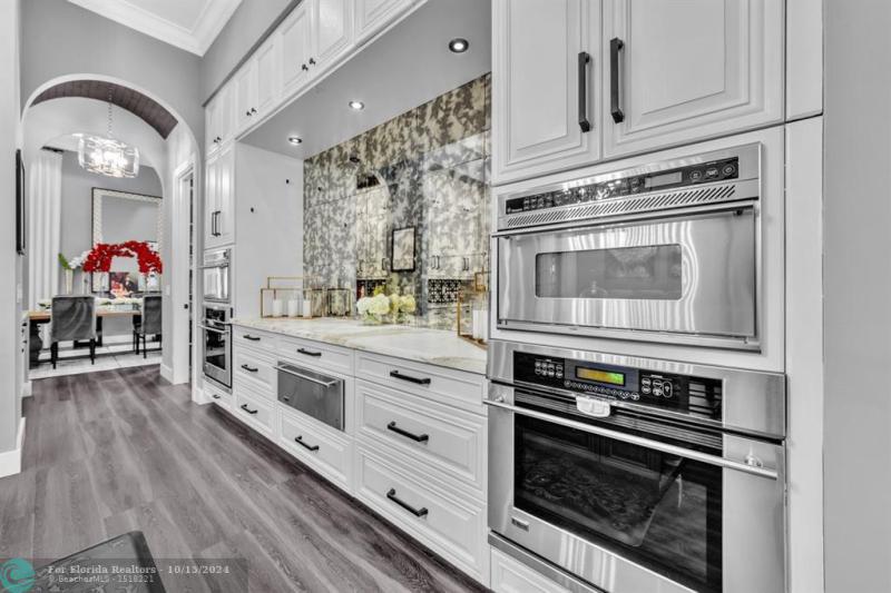  Single Family Homes Photo 6: 550 Carrotwood Ter  Plantation,  FL 33324