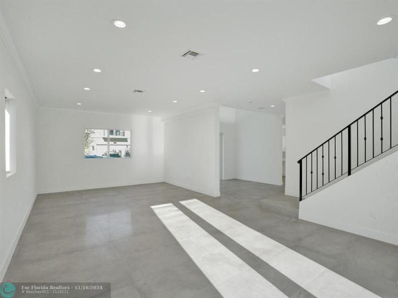  Single Family Homes Photo 12: 3538 Forest View Cir  Dania Beach,  FL 33312