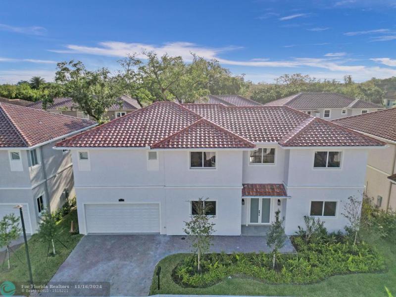  Single Family Homes Photo 2: 3538 Forest View Cir  Dania Beach,  FL 33312